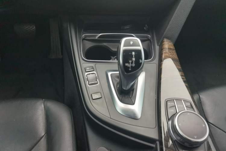 Used BMW 3 Series 2017 330Li M Sport Edition Gear Lever