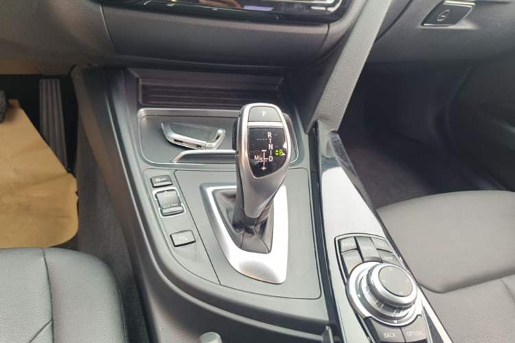 Used BMW 3 Series 2017 320Li M Sport Edition Gear Lever