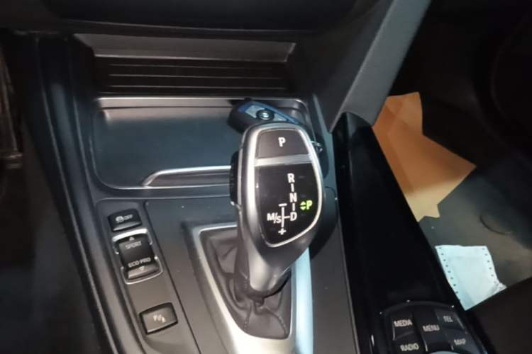 Used BMW 3 Series 2017 320Li M Sport Edition Gear Lever