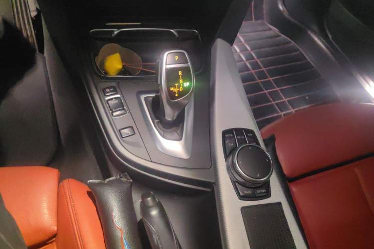 Used BMW 3 Series 2017 330i M Sport Edition Gear Lever