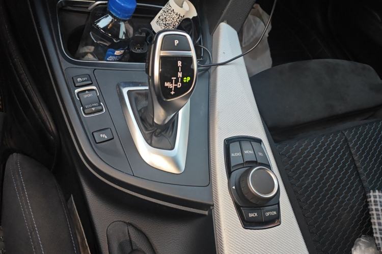 Used BMW 3 Series 2017 320i M Sport Gear Lever