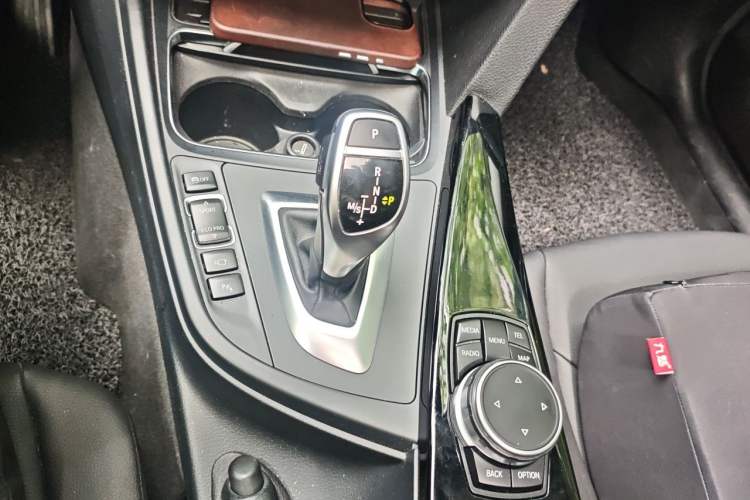 Used BMW 3 Series 2017 320Li M Sport Edition Gear Lever