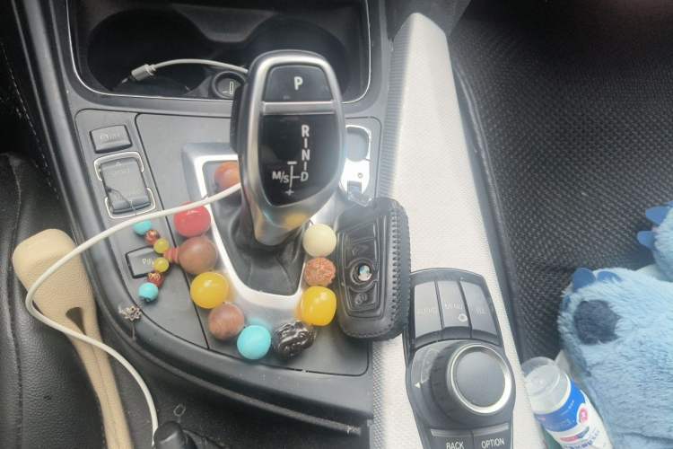 Used BMW 3 Series 2017 320i M Sport Gear Lever