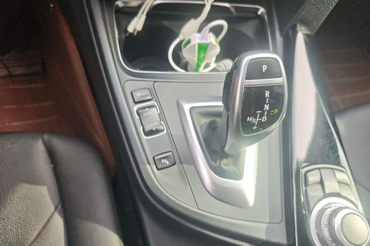 Used BMW 3 Series 2017 320Li M Sport Edition Gear Lever