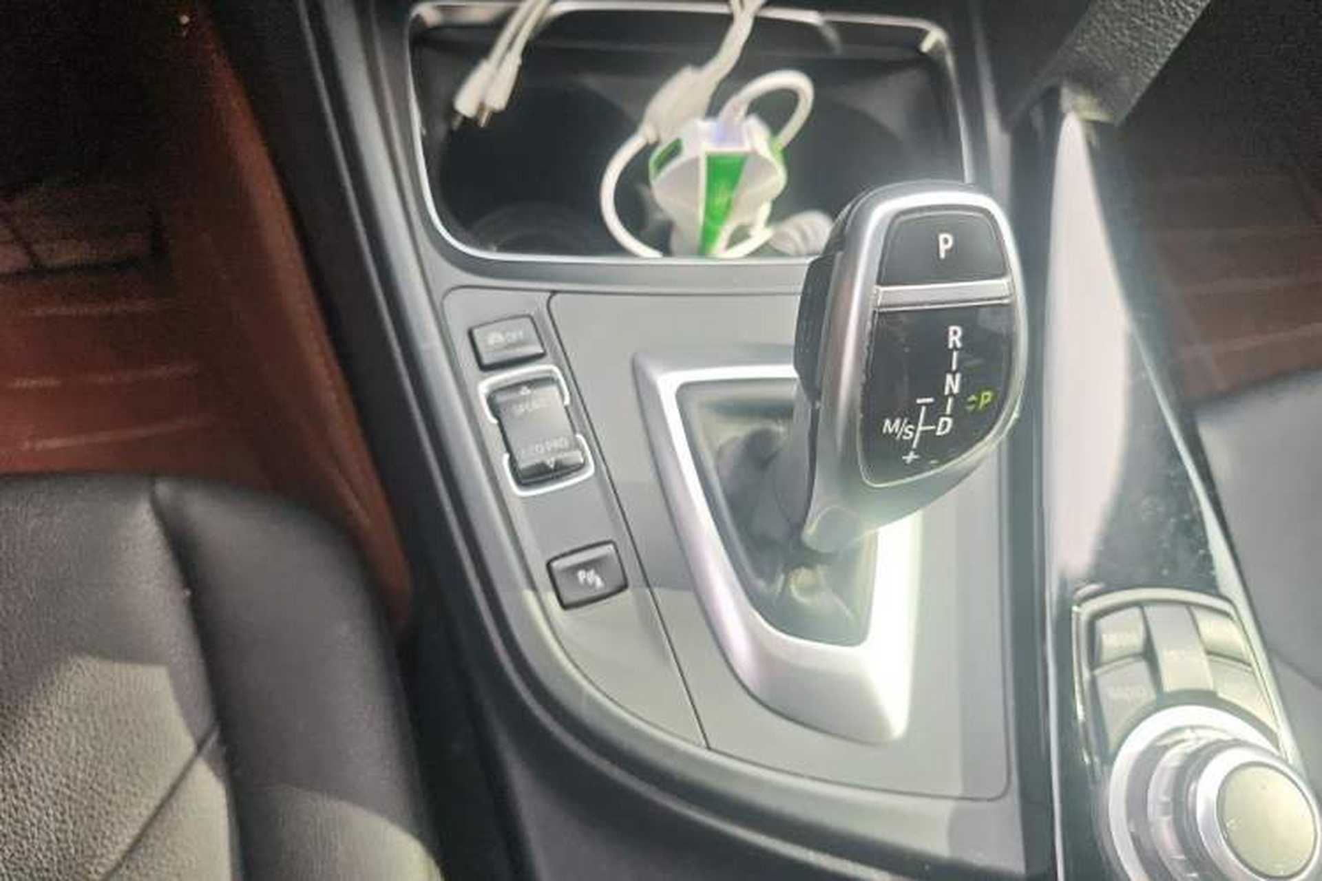 Used BMW 3 Series 2017 320Li M Sport Edition Gear Lever
