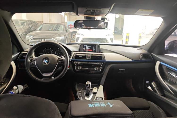 Used BMW 3 Series 2017 320i M Sport Headliner
