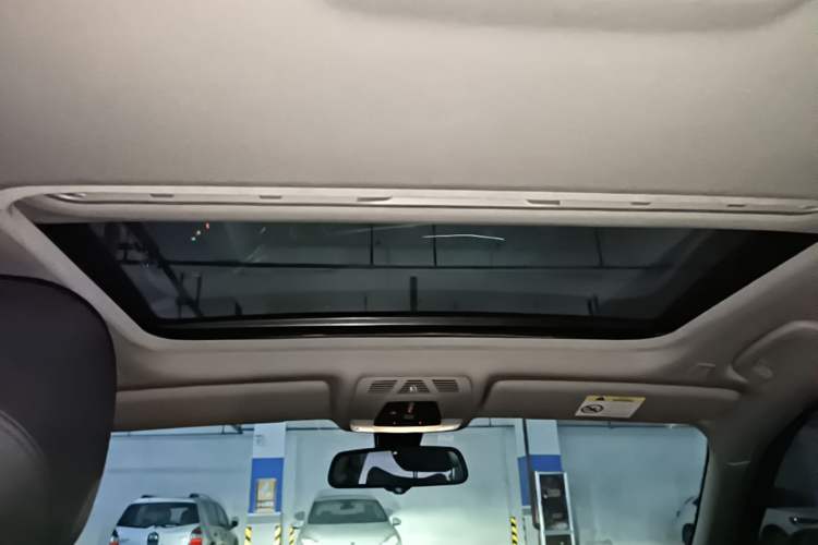 Used BMW 3 Series 2017 320Li M Sport Edition Headliner