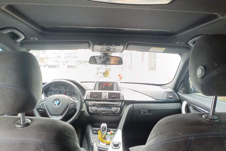 Used BMW 3 Series 2017 320i M Sport Headliner