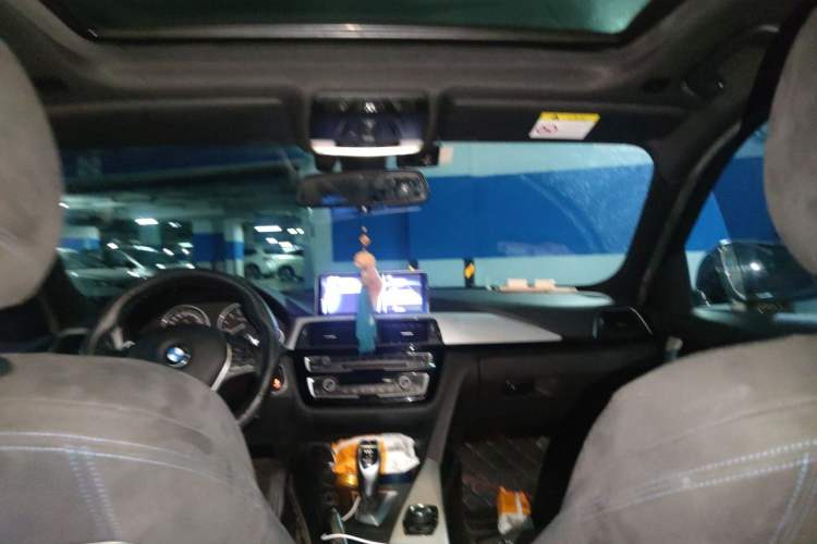 Used BMW 3 Series 2017 320i M Sport Headliner
