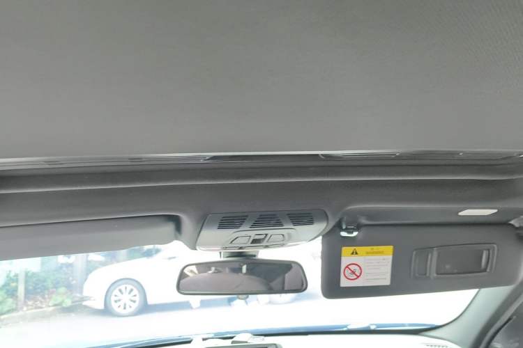 Used BMW 3 Series 2017 320i M Sport Headliner