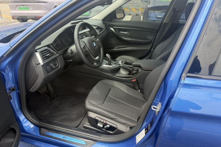 Used BMW 3 Series 2017 320Li M Sport Edition Interior 1