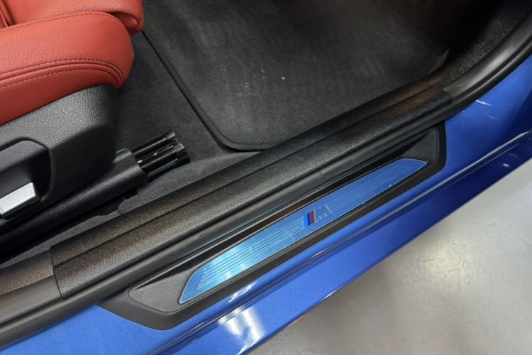 Used BMW 3 Series 2017 330i M Sport Edition Interior 12
