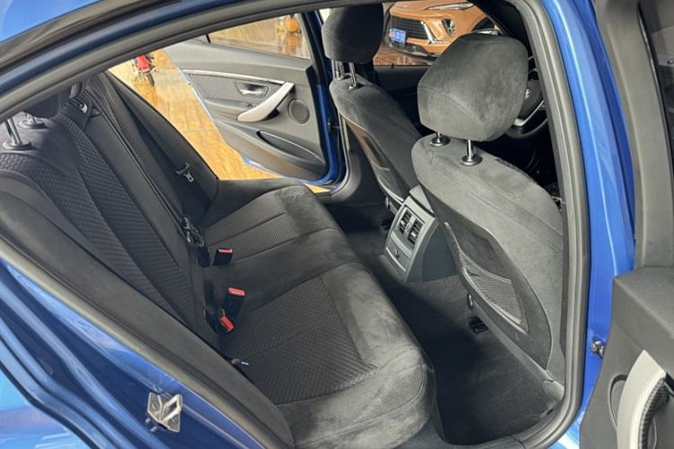 Used BMW 3 Series 2017 320i M Sport Interior 12
