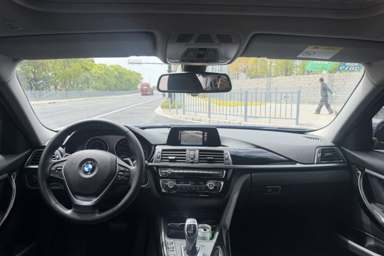 Used BMW 3 Series 2017 320Li M Sport Edition Interior 2