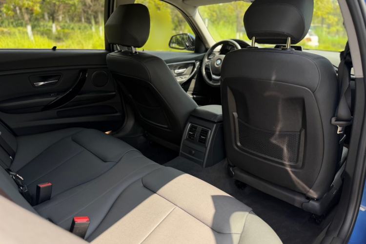 Used BMW 3 Series 2017 320Li M Sport Edition Interior 2