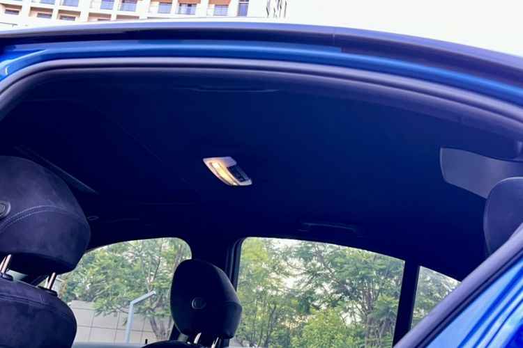 Used BMW 3 Series 2017 320i M Sport Interior 2