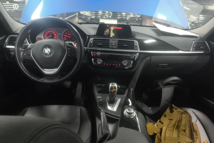 Used BMW 3 Series 2017 320Li M Sport Edition Interior 2