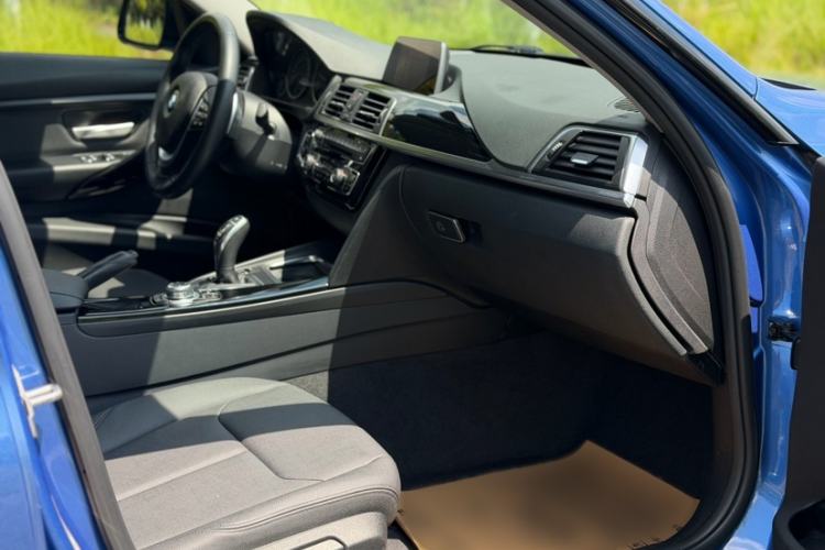 Used BMW 3 Series 2017 320Li M Sport Edition Interior 3