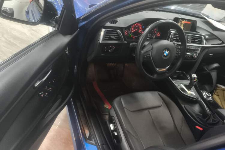 Used BMW 3 Series 2017 320Li M Sport Edition Interior 3
