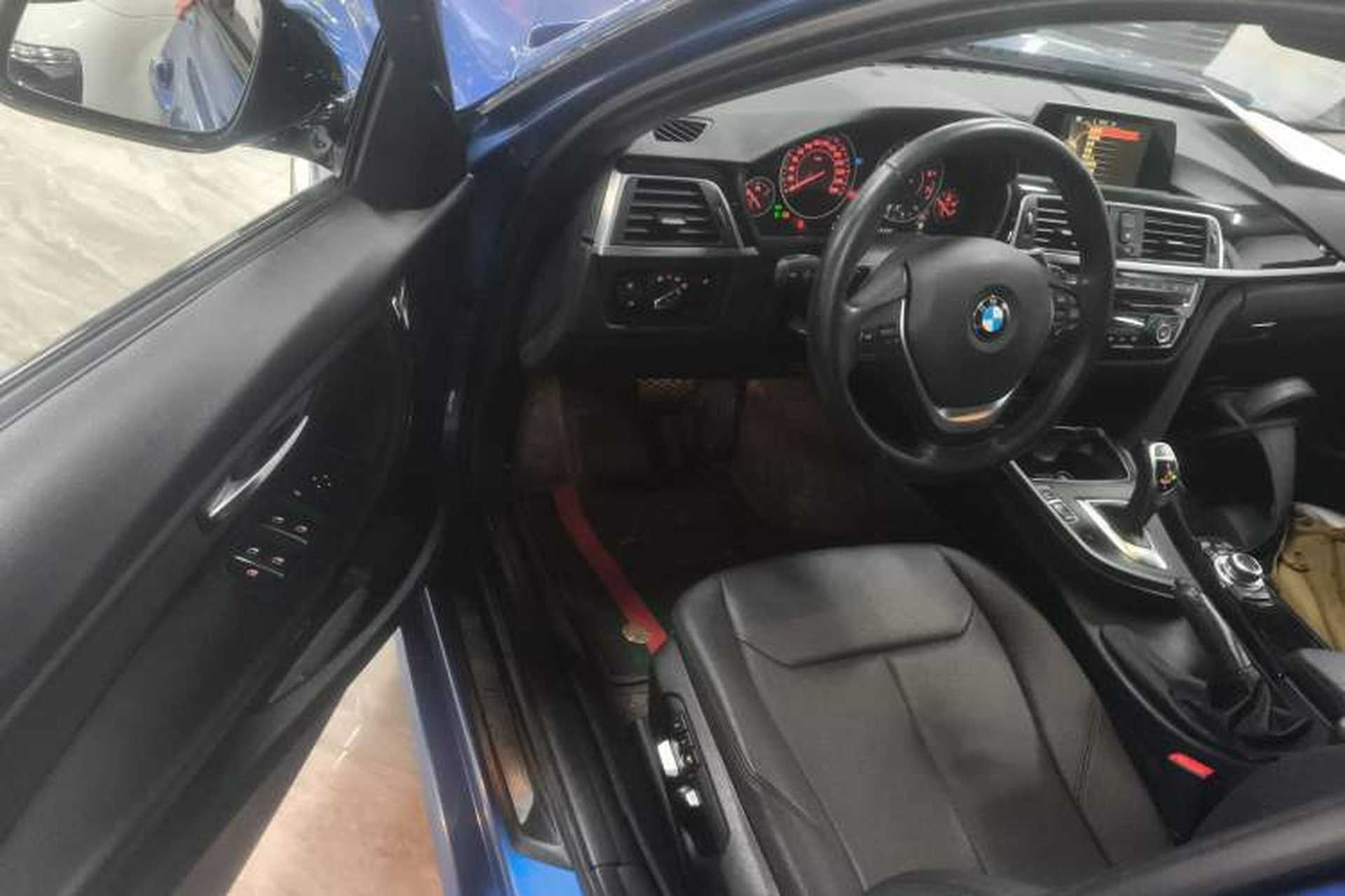 Used BMW 3 Series 2017 320Li M Sport Edition Interior 3
