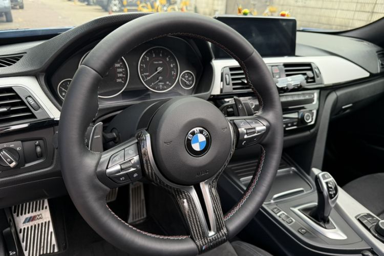 Used BMW 3 Series 2017 320i M Sport Interior 5
