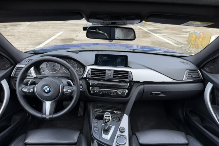 Used BMW 3 Series 2017 330i M Sport Edition Interior 5
