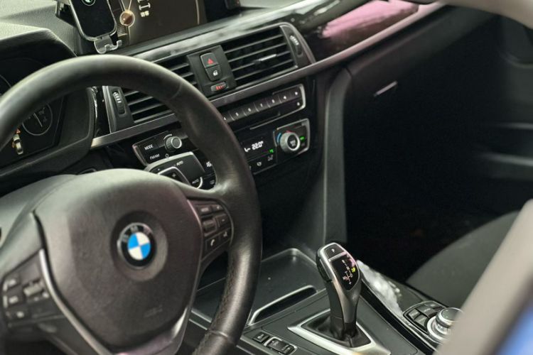 Used BMW 3 Series 2017 320Li M Sport Edition Interior 5