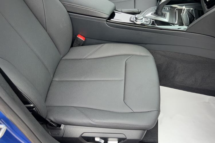 Used BMW 3 Series 2017 320Li M Sport Edition Interior 8