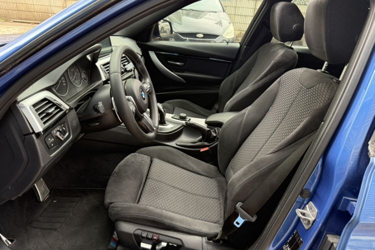Used BMW 3 Series 2017 320i M Sport Interior 9