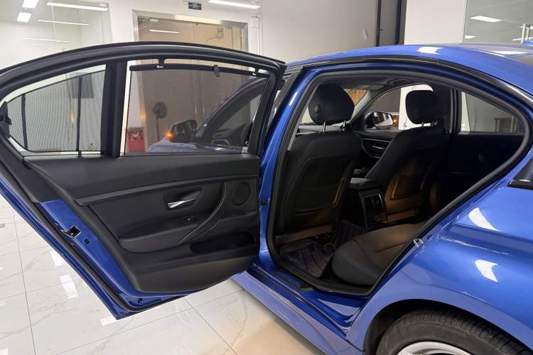 Used BMW 3 Series 2017 320Li M Sport Edition Interior 9