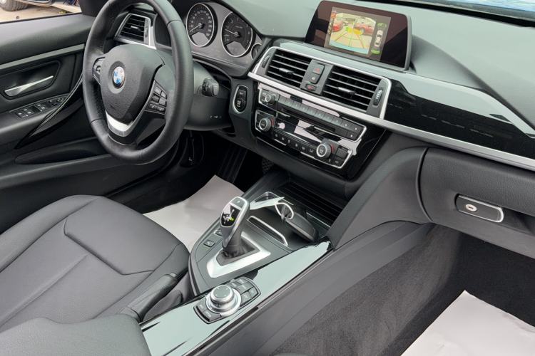Used BMW 3 Series 2017 320Li M Sport Edition Interior 9
