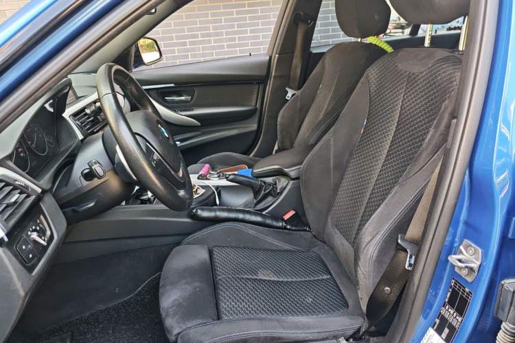 Used BMW 3 Series 2017 320i M Sport Left Front Seat