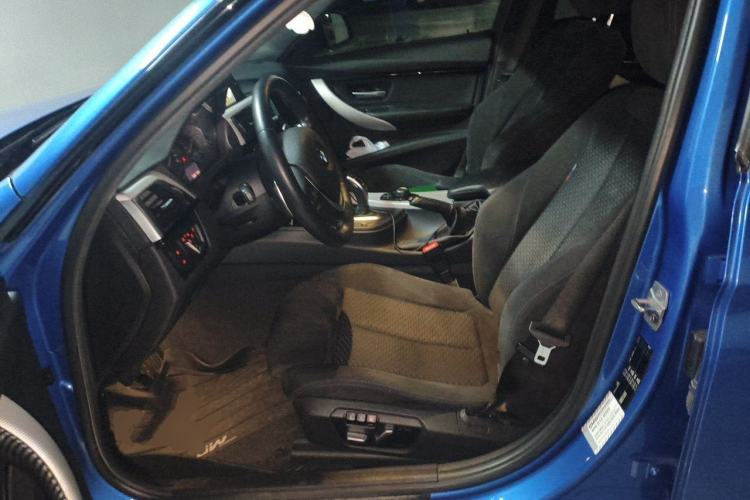 Used BMW 3 Series 2017 320i M Sport Left Front Seat