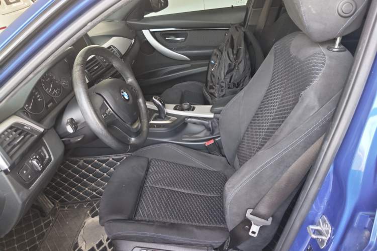 Used BMW 3 Series 2017 320i M Sport Left Front Seat