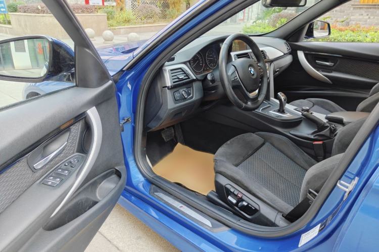 Used BMW 3 Series 2017 320i M Sport Left Front Seat