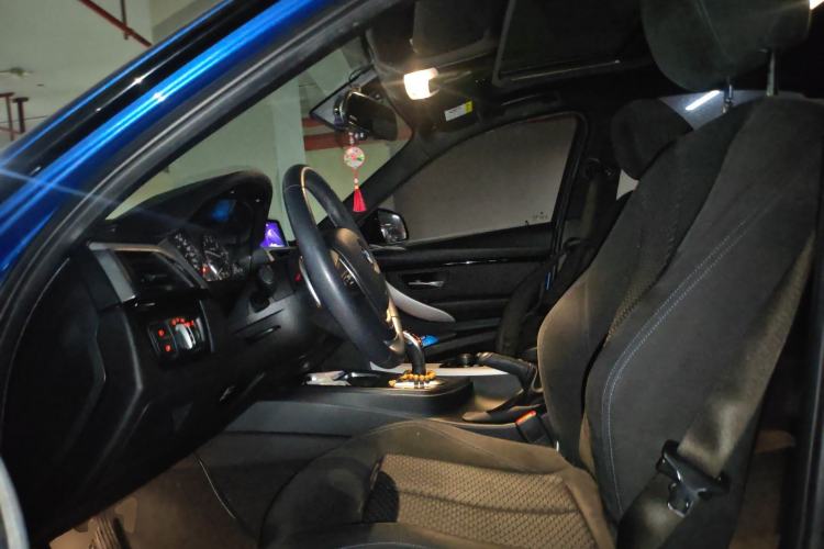 Used BMW 3 Series 2017 320i M Sport Left Front Seat