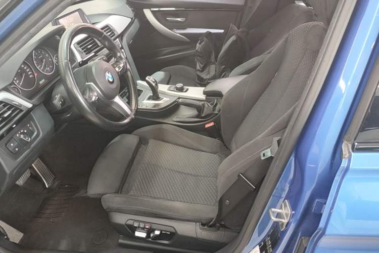 Used BMW 3 Series 2017 320i M Sport Left Front Seat
