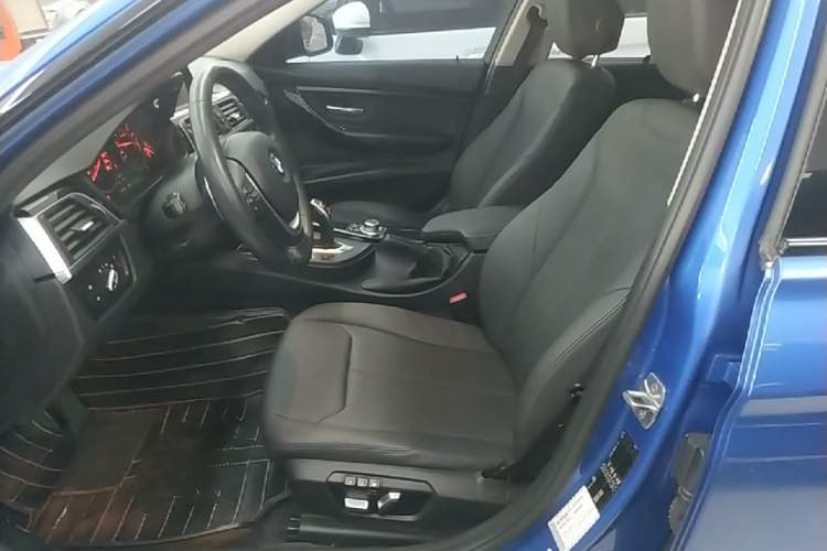 Used BMW 3 Series 2017 320Li M Sport Edition Left Front Seat