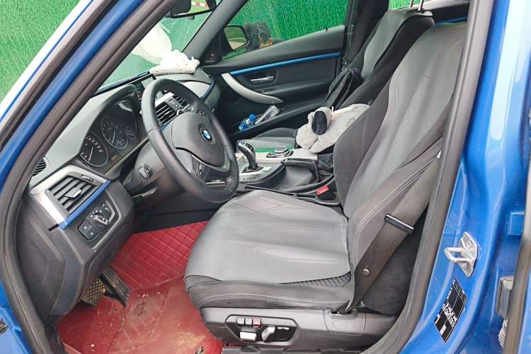 Used BMW 3 Series 2017 320i M Sport Left Front Seat