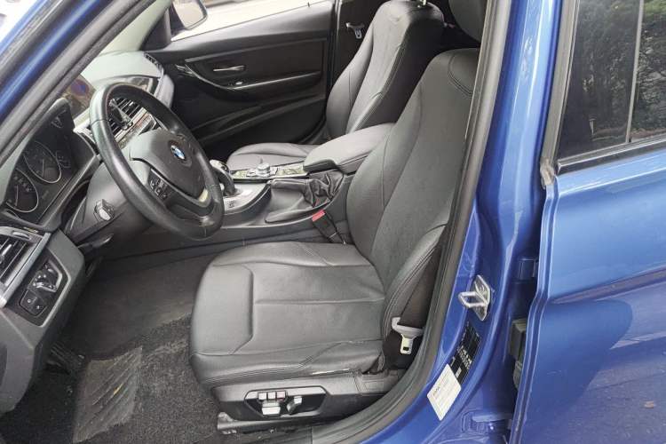 Used BMW 3 Series 2017 320Li M Sport Edition Left Front Seat
