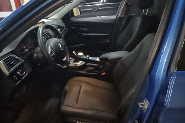 Used BMW 3 Series 2017 320Li M Sport Edition Left Front Seat