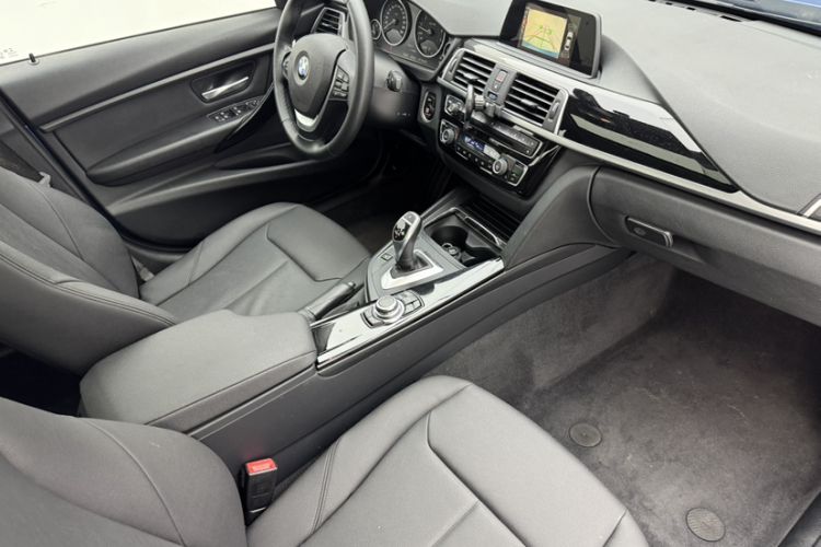 Used BMW 3 Series 2017 320Li M Sport Edition Left Front Seat