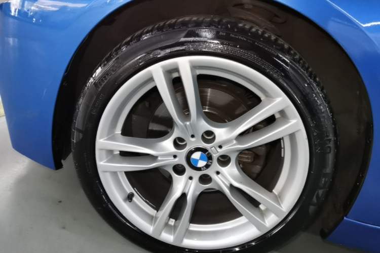 Used BMW 3 Series 2017 320i M Sport Left Front Wheel Hub