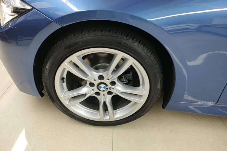 Used BMW 3 Series 2017 320Li M Sport Edition Left Front Wheel Hub