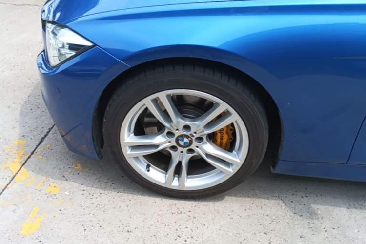 Used BMW 3 Series 2017 330i M Sport Edition Left Front Wheel Hub