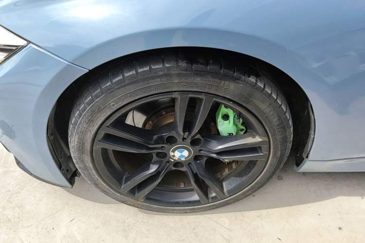 Used BMW 3 Series 2017 320i M Sport Left Front Wheel Hub