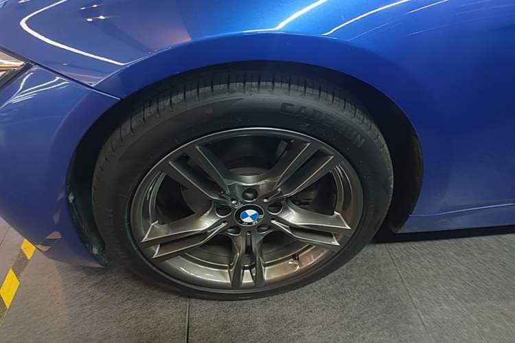 Used BMW 3 Series 2017 320Li M Sport Edition Left Front Wheel Hub