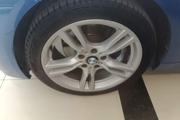 Used BMW 3 Series 2017 320Li M Sport Edition Left Front Wheel Hub