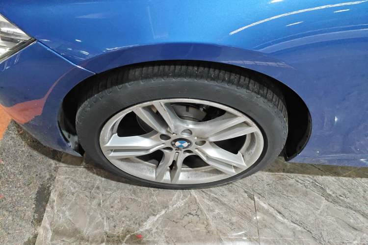 Used BMW 3 Series 2017 320i M Sport Left Front Wheel Hub