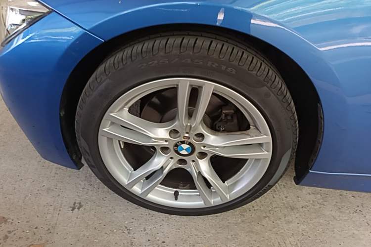 Used BMW 3 Series 2017 320Li M Sport Edition Left Front Wheel Hub